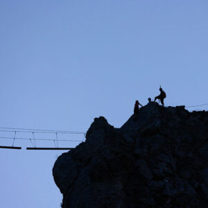 Vía Ferrata de Cistierna - Escaladores en la Ruta